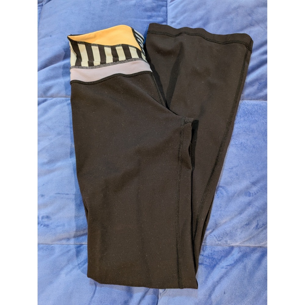 Lululemon‎ Groove Flare Women Striped Vintage Waistband Yoga Pants - Size 4